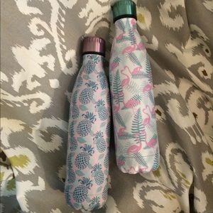 Set of two water bottles
